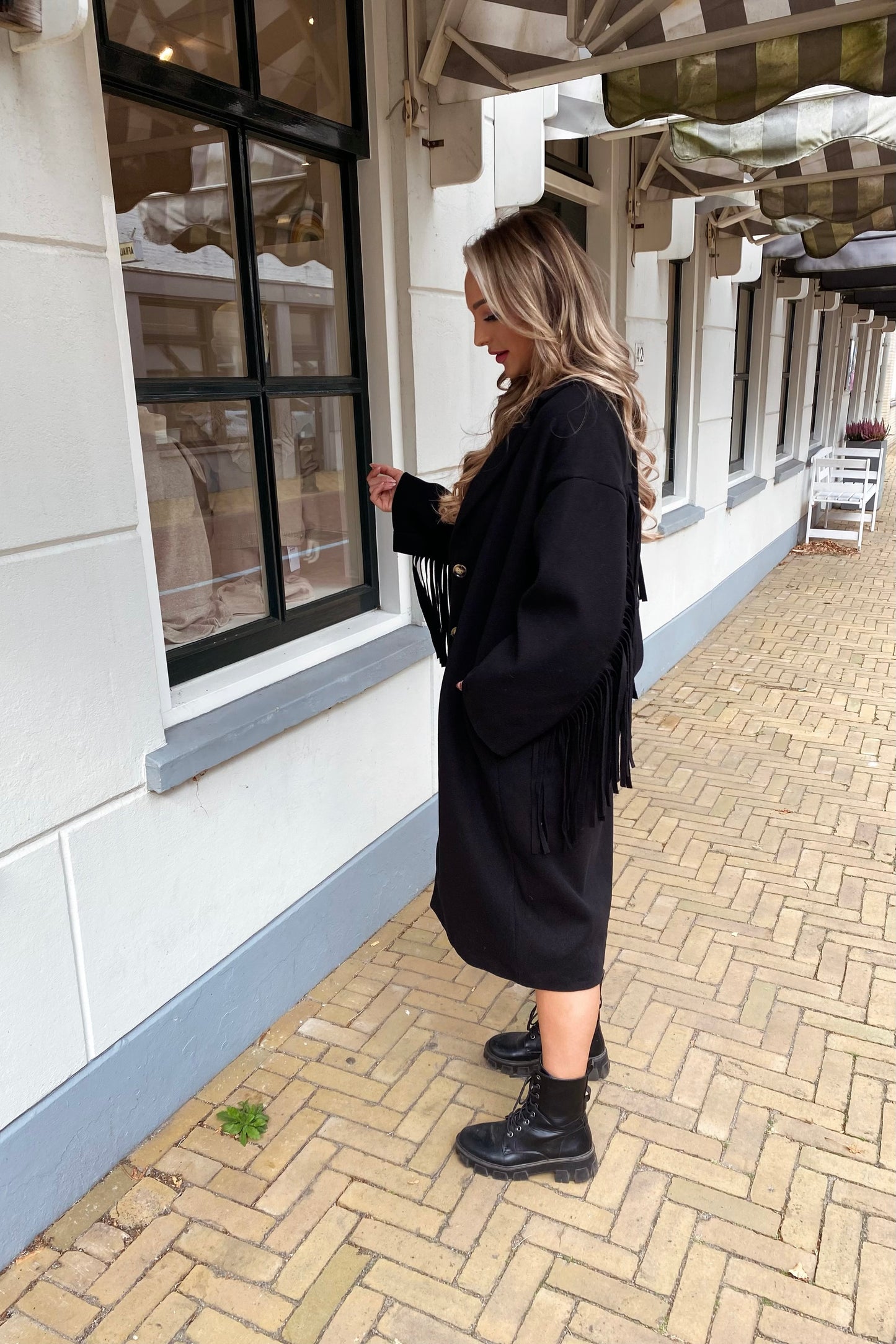 Jade fringe coat - Black