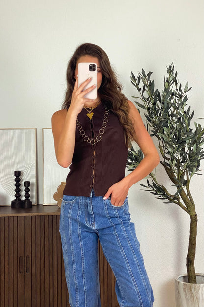 Myra button top - Brown